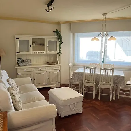 Acogedor A Pie De Playa Con Garaje Apartment
